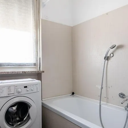 Apartman Grattacielo Vittoria 25 *